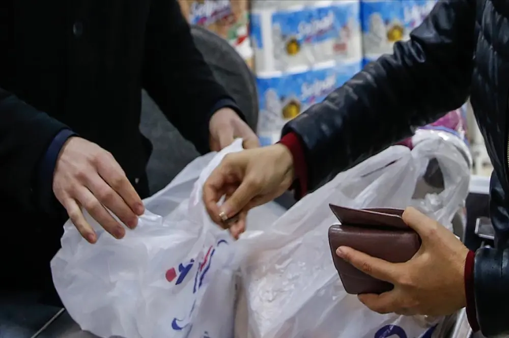 Plastik poşette fiyat aynı kaldı Plastik poşette fiyat aynı kaldı