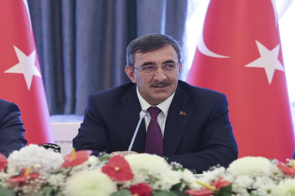 Döviz kazandırıcı faaliyetlerin geliştirilmesi gerekiyor Döviz kazandırıcı faaliyetlerin geliştirilmesi gerekiyor