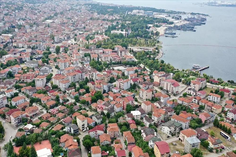 17 Ağustos Marmara Depremi'nin üzerinden 24 yıl geçti 17 Ağustos Marmara Depremi'nin üzerinden 24 yıl geçti