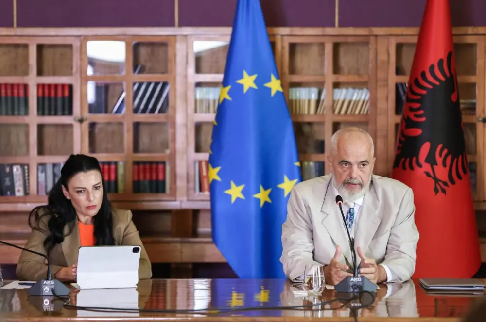 Arnavutluk'ta petrol rezervi bulundu Arnavutluk'ta petrol rezervi bulundu