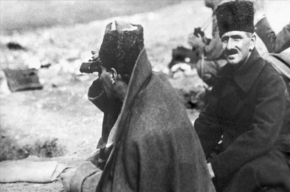 Zafere giden yolun ayak sesi: Sakarya Meydan Muharebesi Zafere giden yolun ayak sesi: Sakarya Meydan Muharebesi