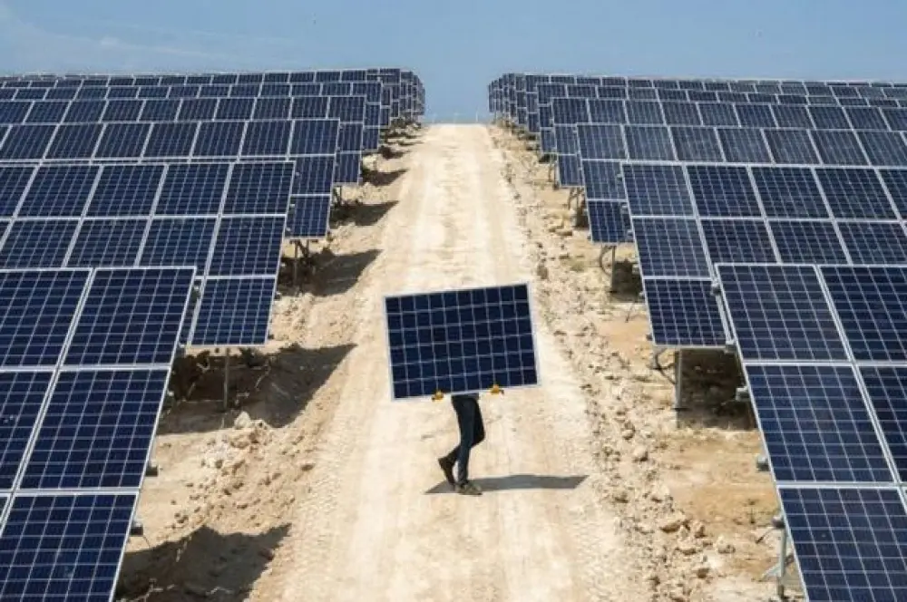 Güneşte 10 milyar dolara yakın yatırım sahaya yansıdı Güneşte 10 milyar dolara yakın yatırım sahaya yansıdı
