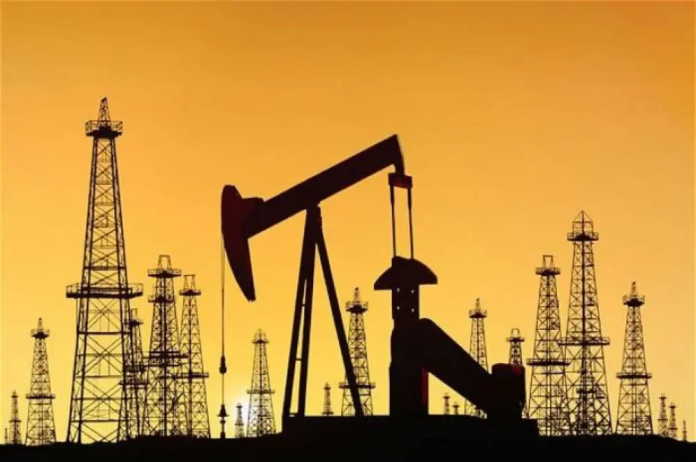 Suudi Arabistan petrol üretimi kesintisini yılsonuna kadar uzattı Suudi Arabistan petrol üretimi kesintisini yılsonuna kadar uzattı