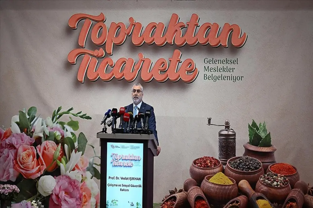"Türkiye, istihdam rakamlarında tarihinin en yüksek seviyesine ulaştı" "Türkiye, istihdam rakamlarında tarihinin en yüksek seviyesine ulaştı"