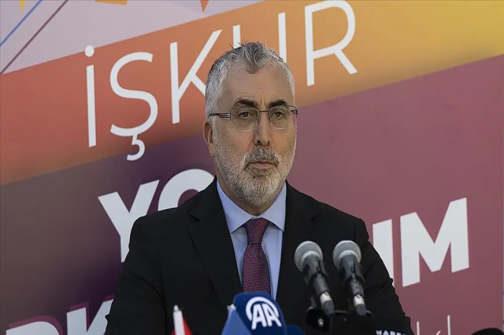 İŞKUR, ulaşılması zor gençlerimizle temasa geçecek en önemli araçtır İŞKUR, ulaşılması zor gençlerimizle temasa geçecek en önemli araçtır