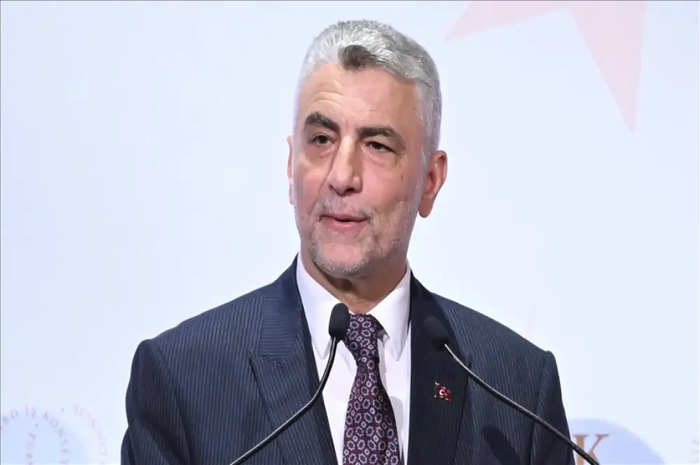 Ticaret Bakanı Bolat: ABD'li yatırımcıları önemli bir ortak olarak görüyoruz Ticaret Bakanı Bolat: ABD'li yatırımcıları önemli bir ortak olarak görüyoruz