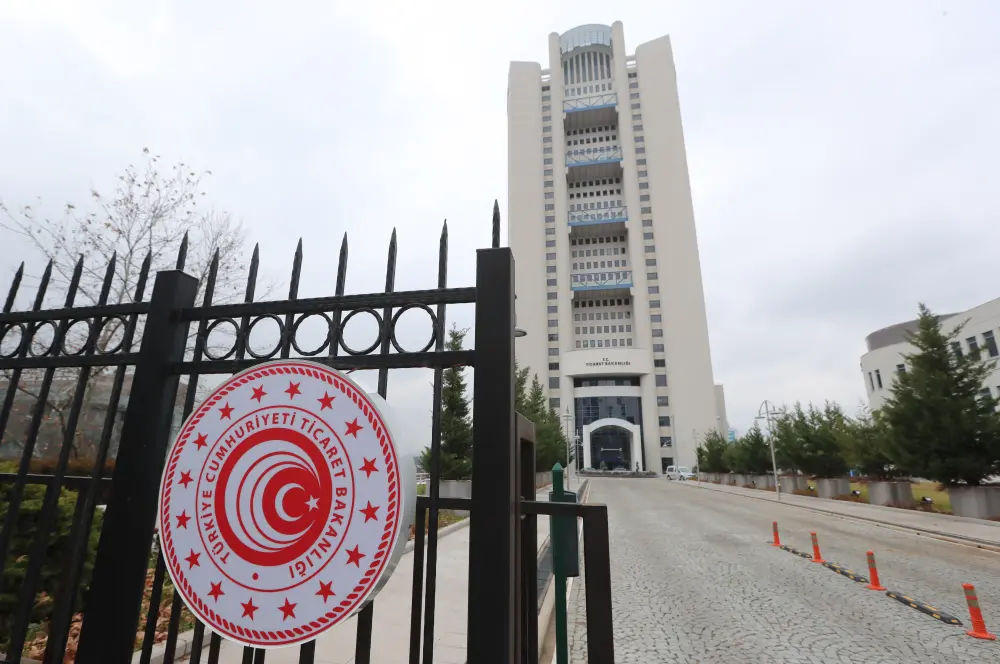 e-ticaret sektöründeki 44 firmaya 78.5 milyon lira ceza kesildi e-ticaret sektöründeki 44 firmaya 78.5 milyon lira ceza kesildi