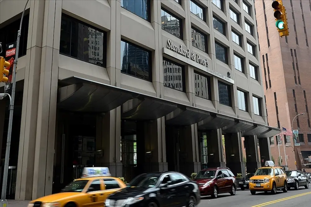 S&P, Türkiye'nin kredi notu görünümünü yükseltti S&P, Türkiye'nin kredi notu görünümünü yükseltti