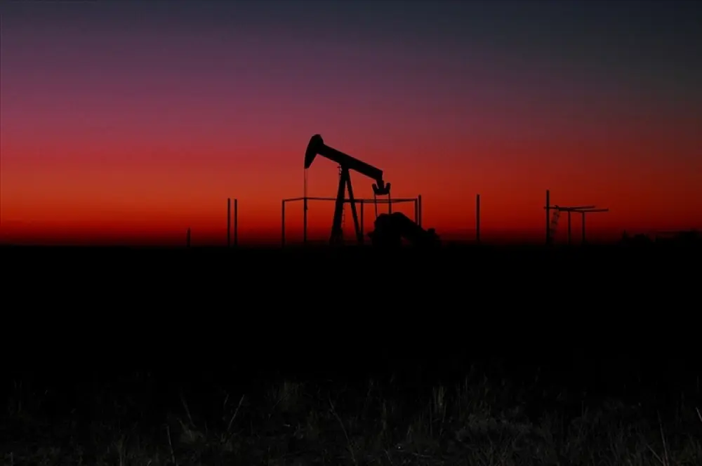 ABD petrol fiyatı tahminini yukarı yönlü revize etti ABD petrol fiyatı tahminini yukarı yönlü revize etti