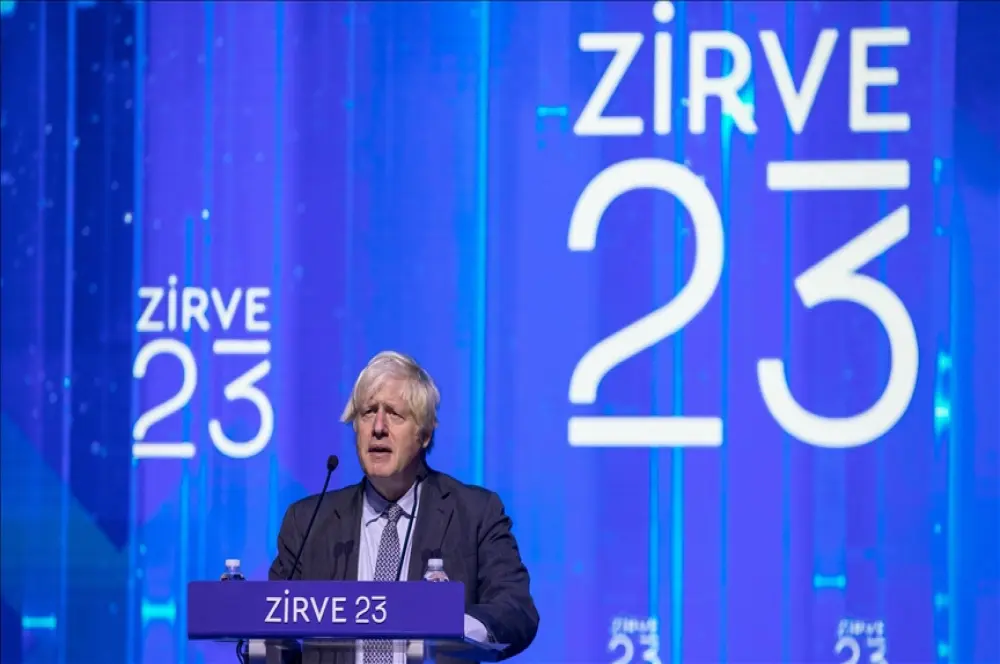 Eski İngiltere Başbakanı Johnson Zirve 23'e konuk oldu Eski İngiltere Başbakanı Johnson Zirve 23'e konuk oldu