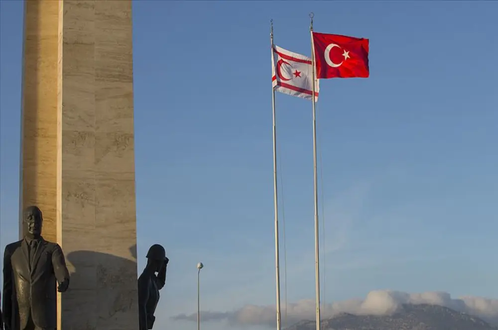 Cumhuriyet'in tavizsiz milli politikası: Kıbrıs Cumhuriyet'in tavizsiz milli politikası: Kıbrıs