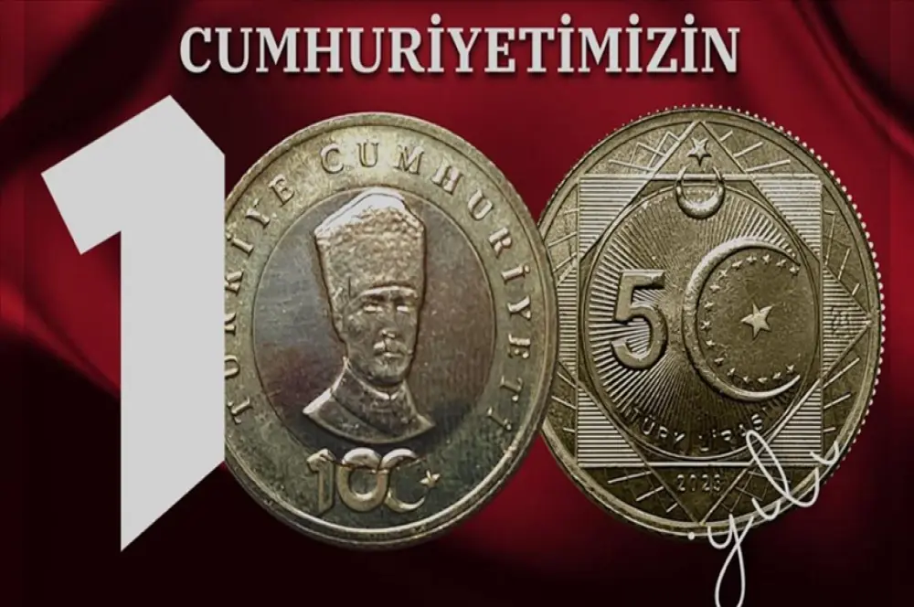 Cumhuriyet'in 100. yılına özel basılan 5 Türk lirası hatıra parası tanıtıldı Cumhuriyet'in 100. yılına özel basılan 5 Türk lirası hatıra parası tanıtıldı