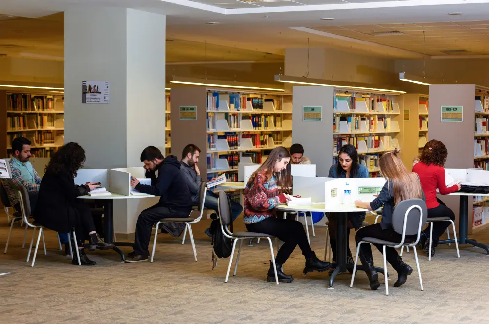10 bin öğrenciyle 2. yüzyıla hazır 10 bin öğrenciyle 2. yüzyıla hazır