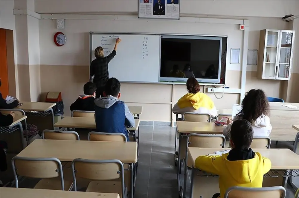 Derslerin tamamında sadeleşme olacak Derslerin tamamında sadeleşme olacak