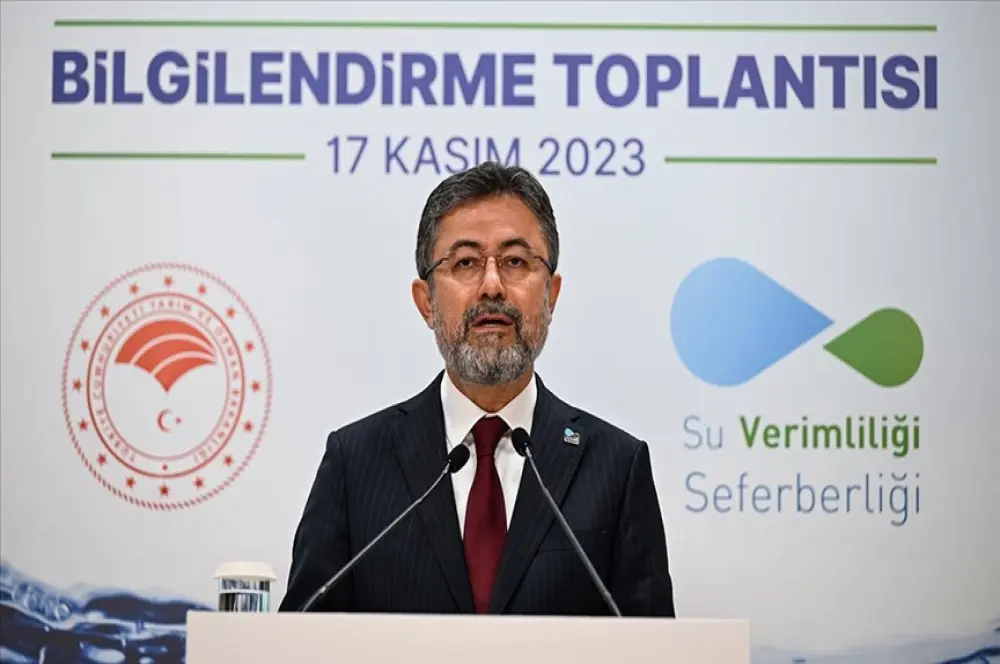 Bakan Yumaklı'dan "suyu verimli kullanma" çağrısı Bakan Yumaklı'dan "suyu verimli kullanma" çağrısı