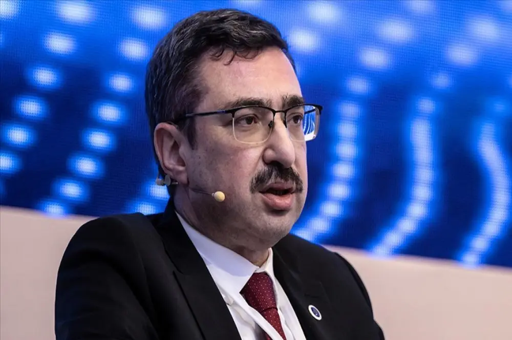 SPK Başkanı Gönül: Yeni faizsiz finansal ürünler üzerinde çalışıyoruz SPK Başkanı Gönül: Yeni faizsiz finansal ürünler üzerinde çalışıyoruz
