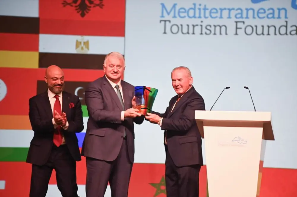 Türk Hava Yolları, "Akdeniz Turizm Ödülü"nün sahibi oldu Türk Hava Yolları, "Akdeniz Turizm Ödülü"nün sahibi oldu