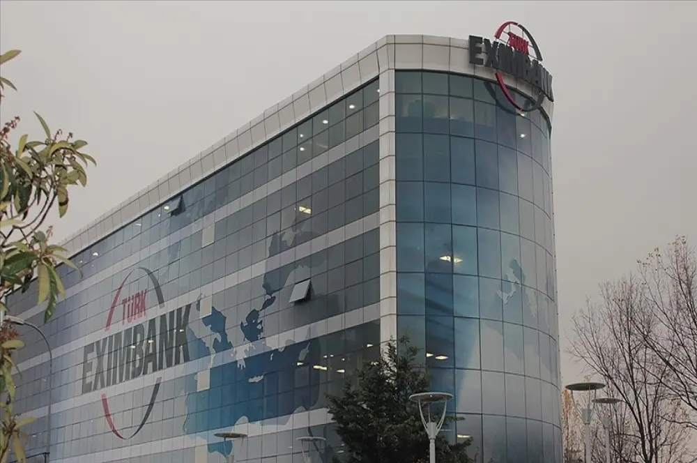 Türk Eximbank, deprem bölgesine 100 milyon dolar kaynak sağladı Türk Eximbank, deprem bölgesine 100 milyon dolar kaynak sağladı