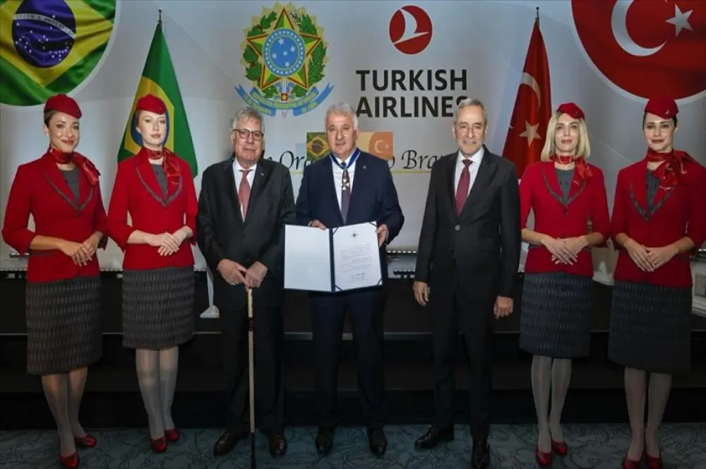 THY Genel Müdürü Ekşi'ye Brezilya Devlet Nişanı verildi THY Genel Müdürü Ekşi'ye Brezilya Devlet Nişanı verildi