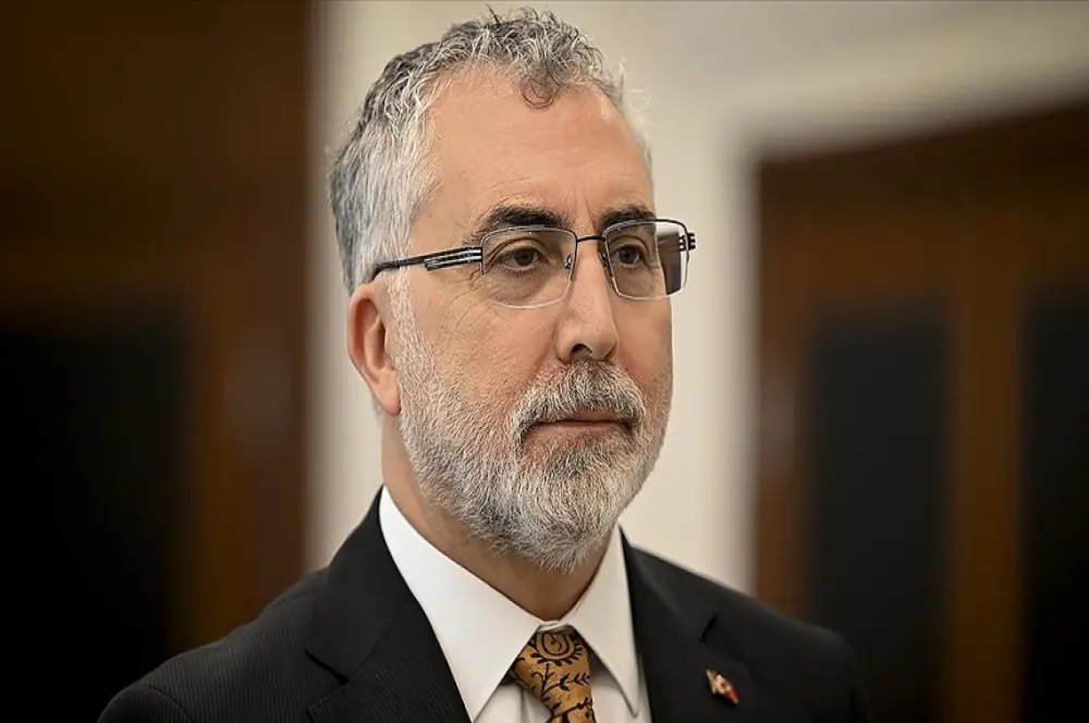 Bakan Işıkhan: Asgari ücreti, bu hafta içinde açıklamayı arzu ediyoruz Bakan Işıkhan: Asgari ücreti, bu hafta içinde açıklamayı arzu ediyoruz
