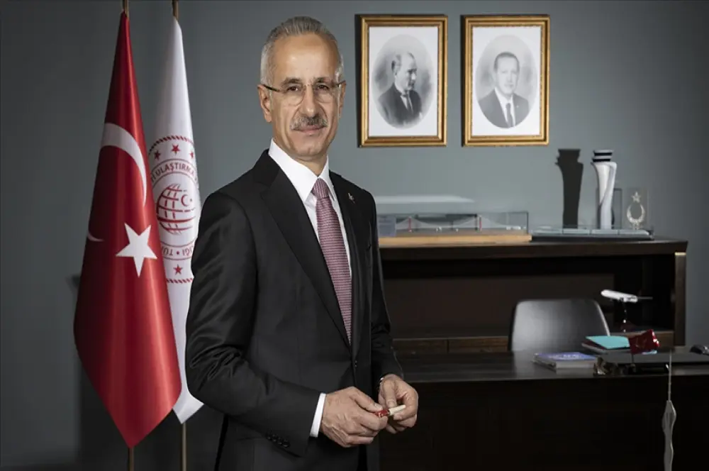 Bakan Uraloğlu: Yasal kayıtsız cihaz kullanım süresi 180 güne uzatılacak Bakan Uraloğlu: Yasal kayıtsız cihaz kullanım süresi 180 güne uzatılacak