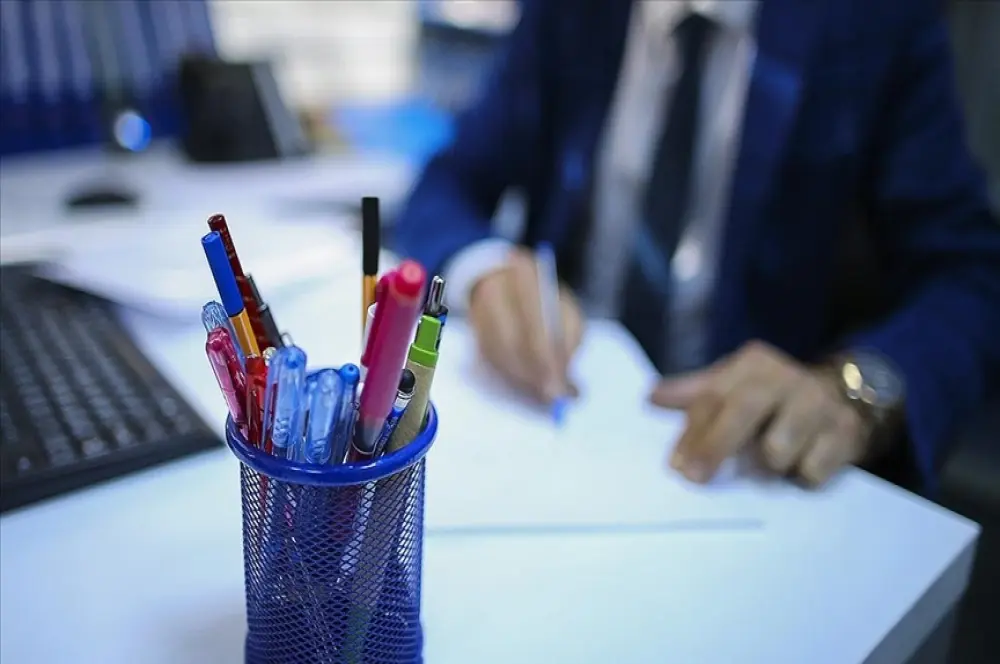 Asgari ücretin ardından gözler memur ve emeklinin maaş artışına çevrildi Asgari ücretin ardından gözler memur ve emeklinin maaş artışına çevrildi