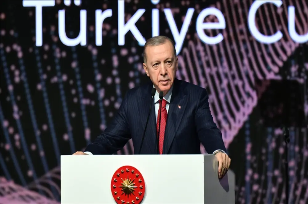 Cumhurbaşkanı Erdoğan: Ülkemizi güçlendirme mücadelemizi zafere ulaştıracağız Cumhurbaşkanı Erdoğan: Ülkemizi güçlendirme mücadelemizi zafere ulaştıracağız