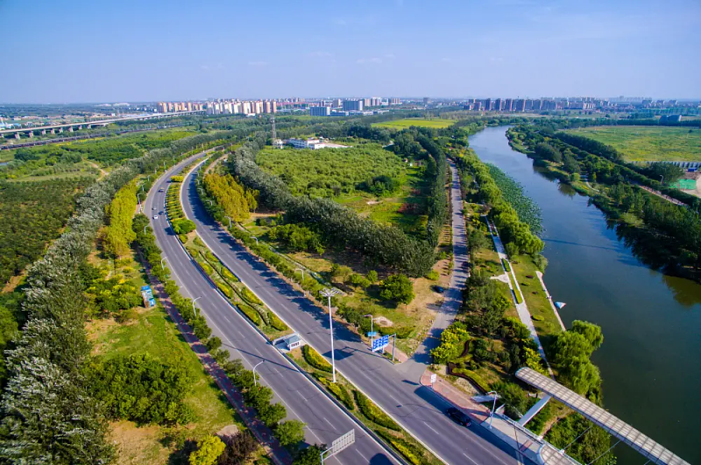 Çin'de kara ve su yolu yatırımları 2023'te arttı Çin'de kara ve su yolu yatırımları 2023'te arttı