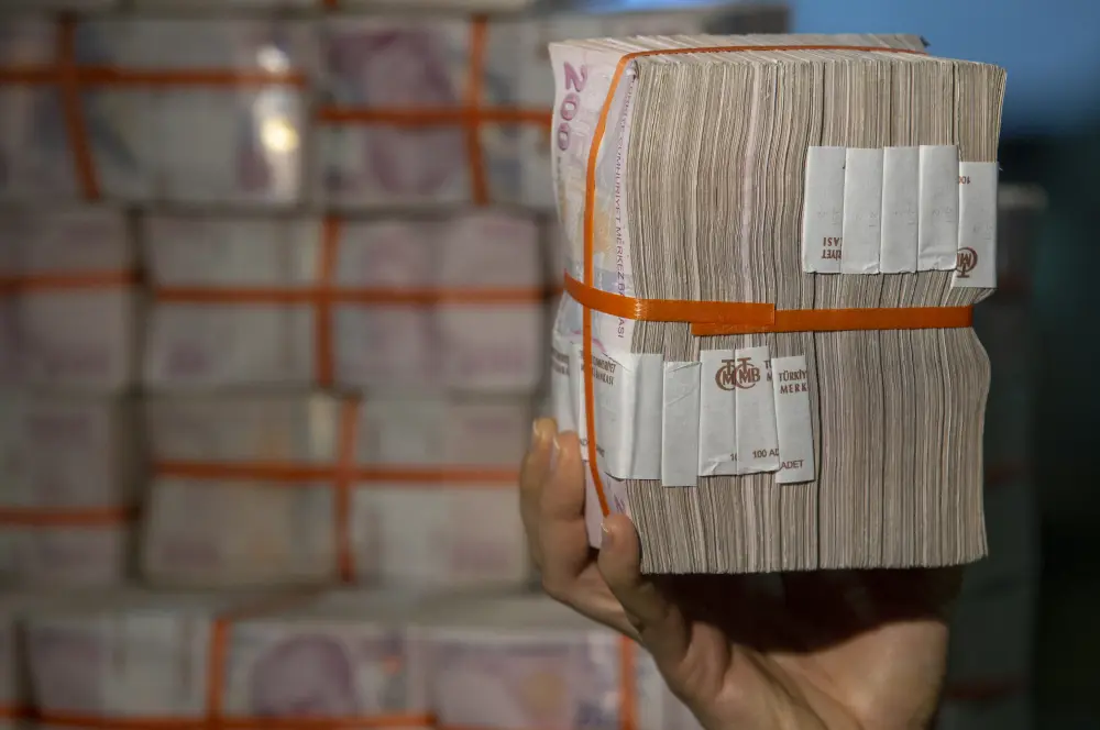 TCMB'nin TL depo alım ihalesine 55 milyar 500 milyon liralık teklif geldi TCMB'nin TL depo alım ihalesine 55 milyar 500 milyon liralık teklif geldi