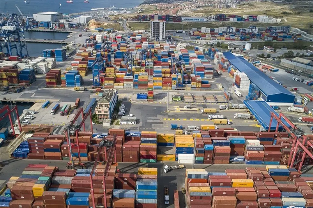 Akdenizli mobilya ihracatçıları geçen yıl 892 milyon dolarlık dış satım yaptı Akdenizli mobilya ihracatçıları geçen yıl 892 milyon dolarlık dış satım yaptı
