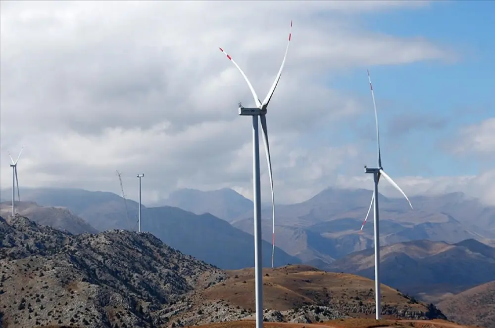 Yenilenebilir enerjideki yatırım iştahı temiz enerji dönüşümüne katkı sağlayacak Yenilenebilir enerjideki yatırım iştahı temiz enerji dönüşümüne katkı sağlayacak