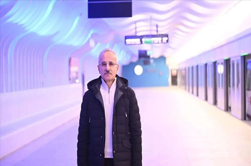 Bakan Uraloğlu: Gayrettepe istasyonunu İstanbullularla buluşturacağız Bakan Uraloğlu: Gayrettepe istasyonunu İstanbullularla buluşturacağız