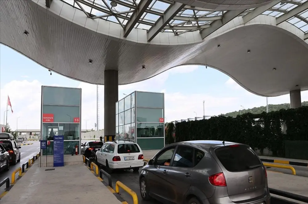 Trakya'daki gümrük kapılarından 2023'te 5,5 milyona yakın araç geçiş yaptı Trakya'daki gümrük kapılarından 2023'te 5,5 milyona yakın araç geçiş yaptı