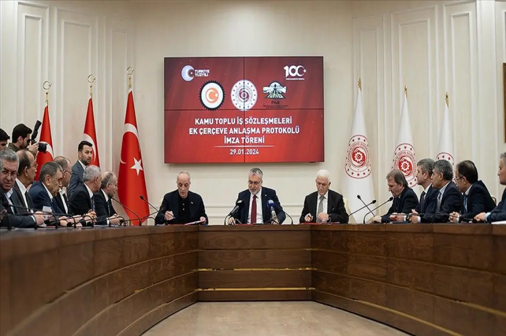 Kamu Toplu İş Sözleşmeleri Ek Çerçeve Anlaşma Protokolü imzalandı Kamu Toplu İş Sözleşmeleri Ek Çerçeve Anlaşma Protokolü imzalandı