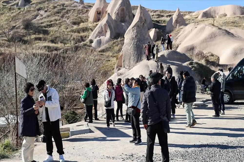 Turist rehberi ve seyahat acentelerine ilişkin kanun teklifi, Meclis'e sunuldu Turist rehberi ve seyahat acentelerine ilişkin kanun teklifi, Meclis'e sunuldu