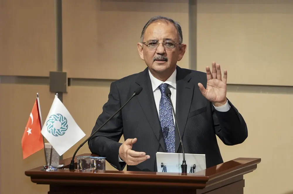 Bakan Özhaseki İTO Çalışma Toplantısı'na katıldı Bakan Özhaseki İTO Çalışma Toplantısı'na katıldı