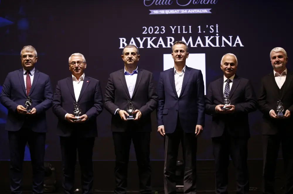 Savunma ve havacılıkta 2023 ihracat şampiyonlarına ödülleri verildi Savunma ve havacılıkta 2023 ihracat şampiyonlarına ödülleri verildi