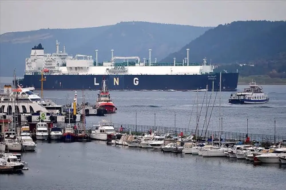Katar, LNG üretim kapasitesini 2030'a kadar 142 milyon tona çıkaracak Katar, LNG üretim kapasitesini 2030'a kadar 142 milyon tona çıkaracak