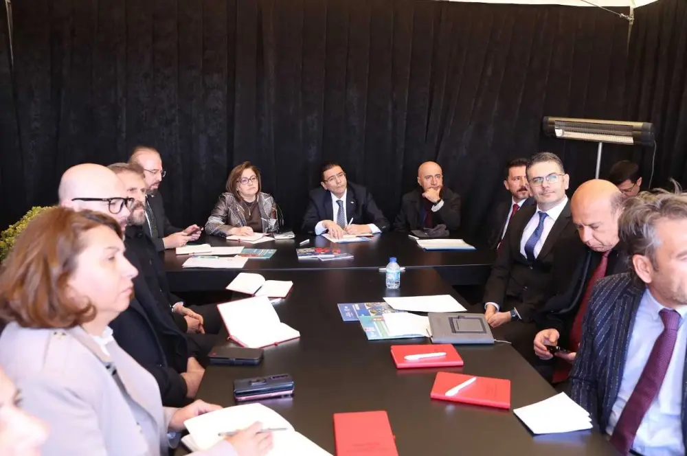 Bakan Yardımcısı Şatıroğlu, Gaziantep'te EBRD yetkilileriyle görüştü Bakan Yardımcısı Şatıroğlu, Gaziantep'te EBRD yetkilileriyle görüştü