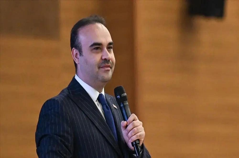 Bakan Kacır'dan seçim sonrası daha fazla çalışma mesajı Bakan Kacır'dan seçim sonrası daha fazla çalışma mesajı