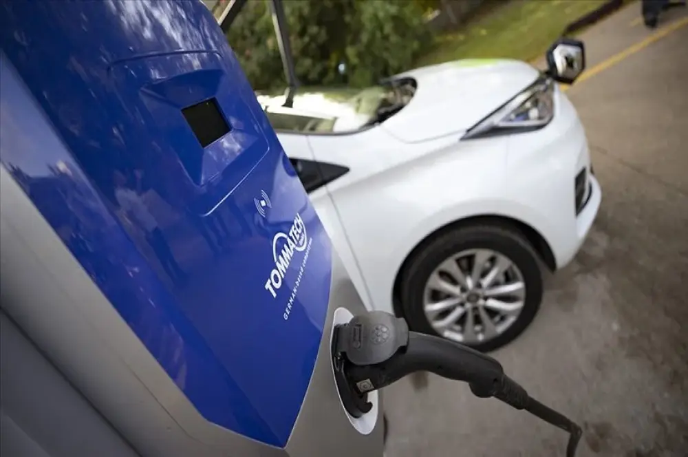 Türkiye otomobil pazarında elektriklenme devam ediyor Türkiye otomobil pazarında elektriklenme devam ediyor