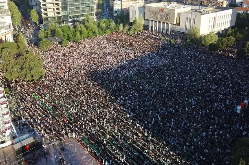 Dünyada Ramazan Bayramı kutlanıyor Dünyada Ramazan Bayramı kutlanıyor