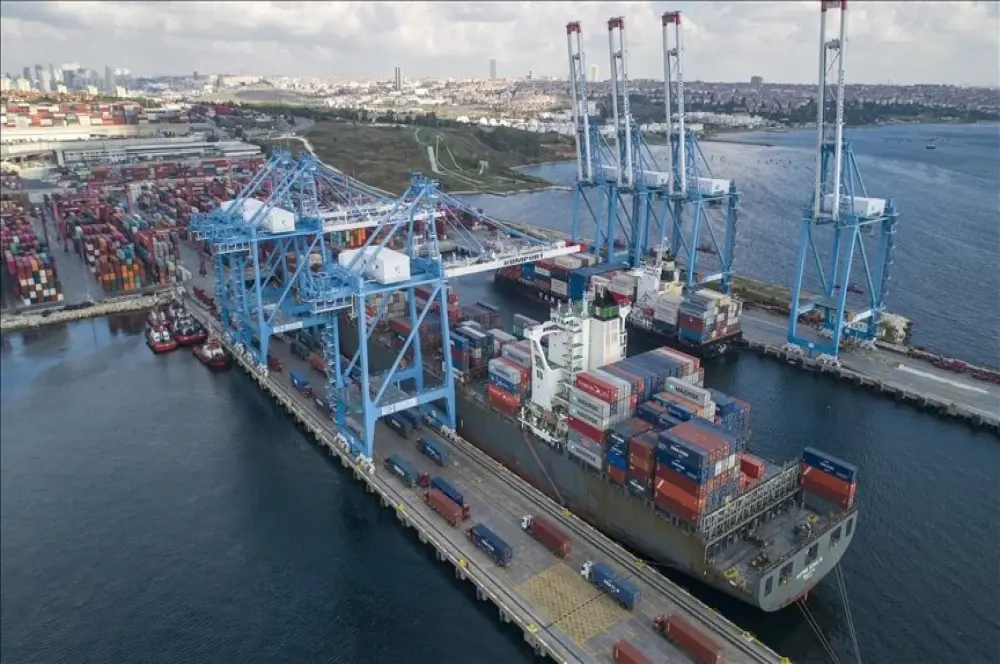 Türkiye komşularına ilk çeyrekte 5.9 milyar dolarlık ihracat yaptı Türkiye komşularına ilk çeyrekte 5.9 milyar dolarlık ihracat yaptı