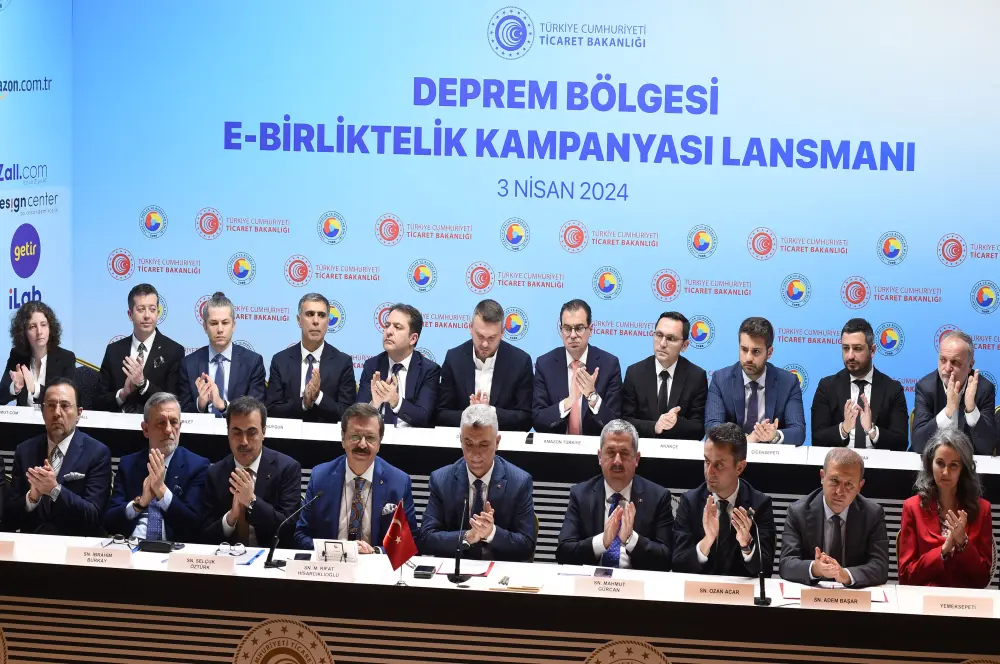 e-Seferberlik’ten sonra sıra e-Birliktelik’te e-Seferberlik’ten sonra sıra e-Birliktelik’te