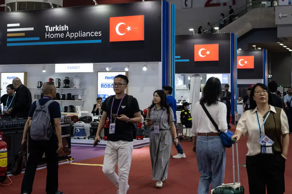 ‘Canton’, 135’inci kez kapılarını açtı ‘Canton’, 135’inci kez kapılarını açtı