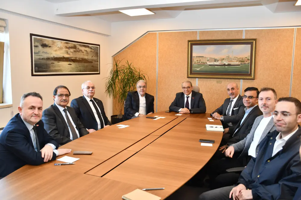Türk ve İranlı iş adamlarından 30 milyar dolarlık hedefe destek Türk ve İranlı iş adamlarından 30 milyar dolarlık hedefe destek