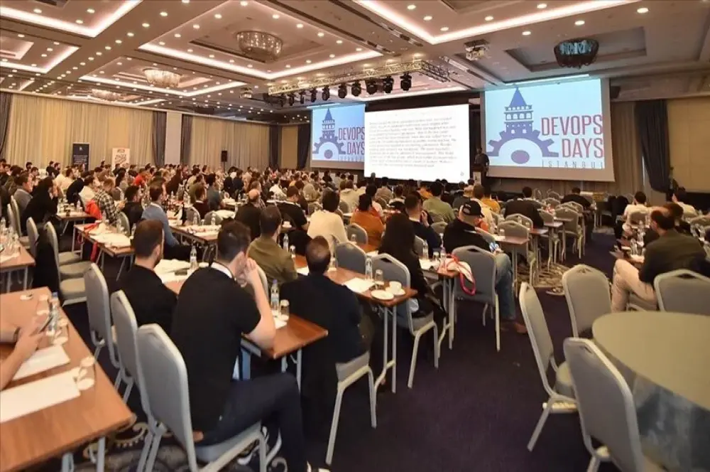 Yazılım dünyası İstanbul'da bir araya geldi Yazılım dünyası İstanbul'da bir araya geldi