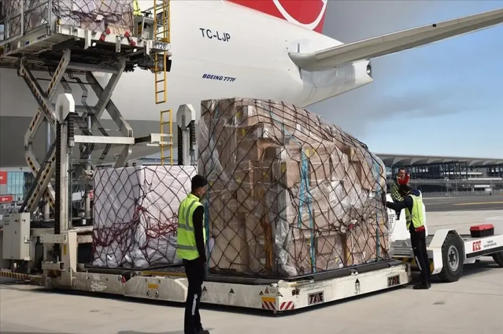 İstanbul havalimanlarında ilk çeyrekte 831 bin 625 ton yük taşındı İstanbul havalimanlarında ilk çeyrekte 831 bin 625 ton yük taşındı