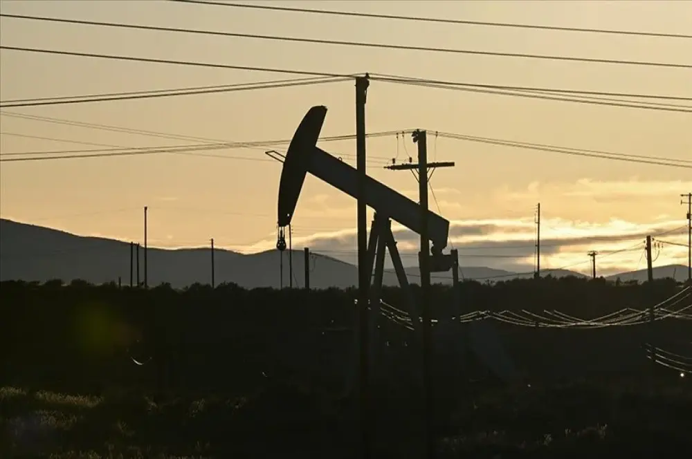 Türkiye'nin petrol ithalatı şubatta yüzde 11 arttı Türkiye'nin petrol ithalatı şubatta yüzde 11 arttı