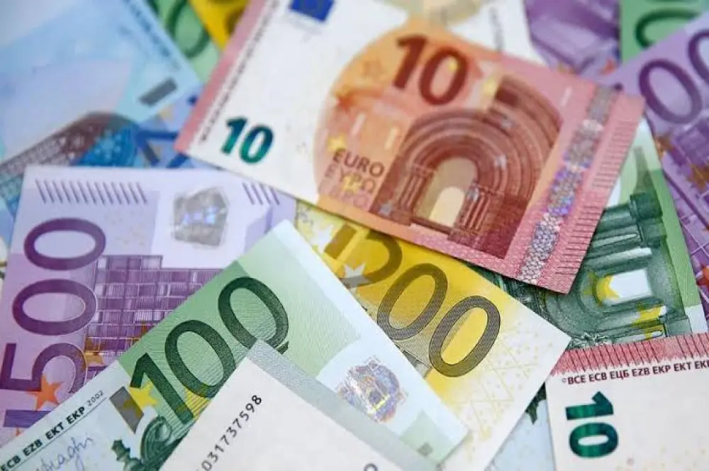Türk Eximbank'tan 1 milyar Euro'luk kredi anlaşması Türk Eximbank'tan 1 milyar Euro'luk kredi anlaşması